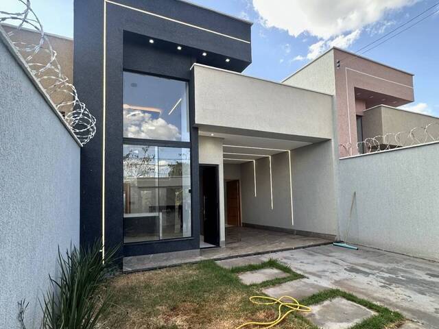 #883 - Casa para Venda em Goiânia - GO