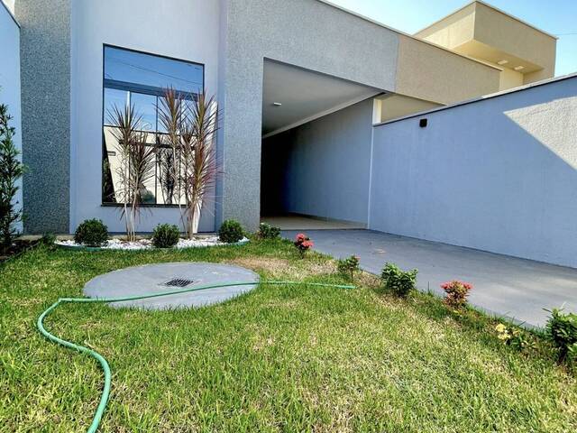 #747 - Casa para Venda em Aparecida de Goiânia - GO - 1