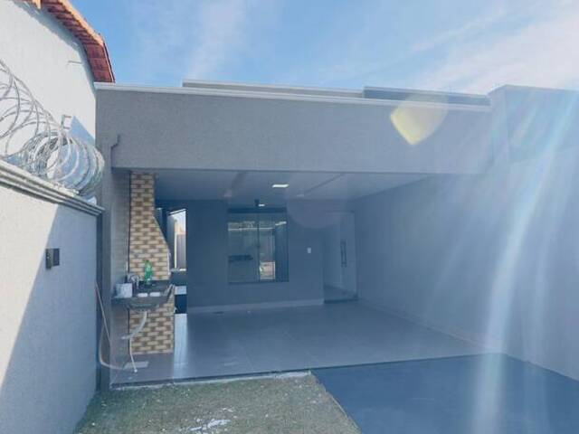 #830 - Casa para Venda em Goiânia - GO