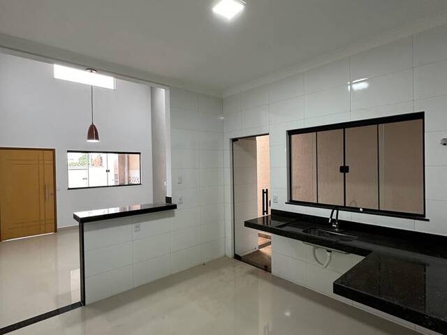 #947 - Casa para Venda em Goiânia - GO
