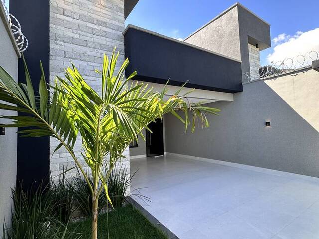 #952 - Casa para Venda em Goiânia - GO