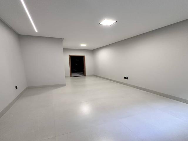 Casa para Venda em Goiânia - 5