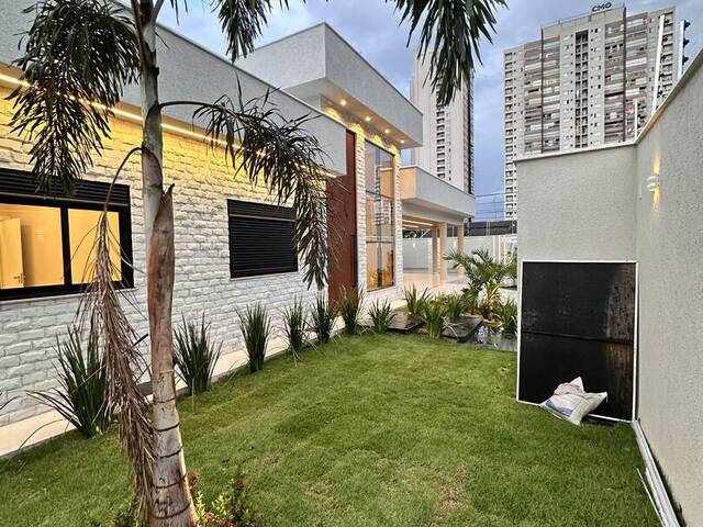 #971 - Casa para Venda em Goiânia - GO - 1