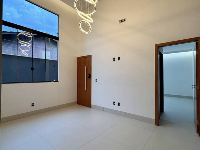 #972 - Casa para Venda em Aparecida de Goiânia - GO - 2