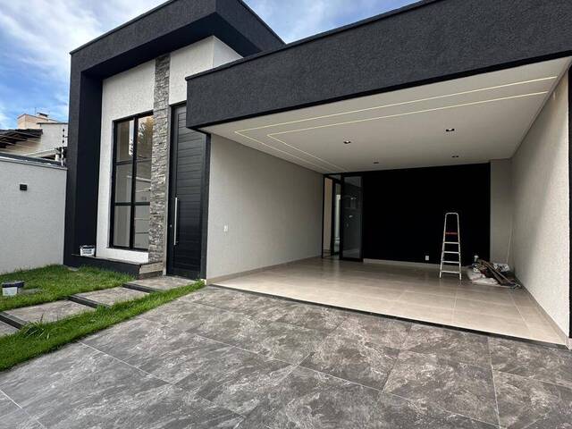 #983 - Casa para Venda em Goiânia - GO - 1