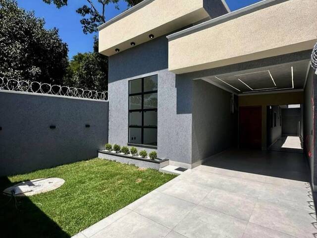 #985 - Casa para Venda em Aparecida de Goiânia - GO - 1