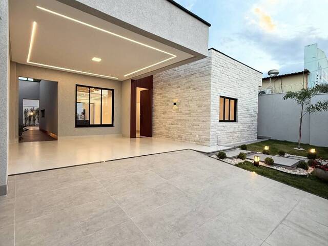 #988 - Casa para Venda em Goiânia - GO - 1