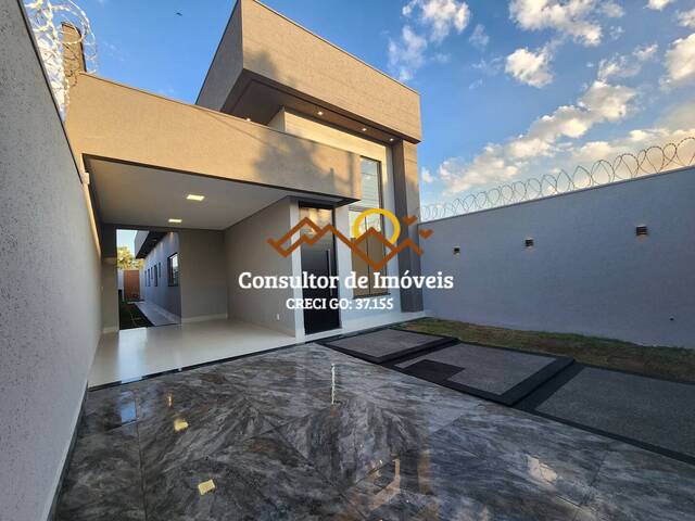 #993 - Casa para Venda em Aparecida de Goiânia - GO - 1
