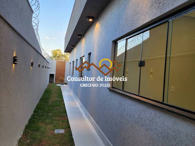 #993 - Casa para Venda em Aparecida de Goiânia - GO - 2