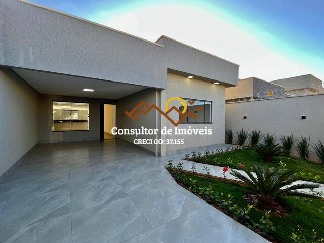 #995 - Casa para Venda em Aparecida de Goiânia - GO - 3