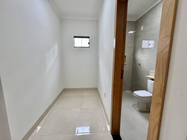 Casa para Venda em Goiânia - 5