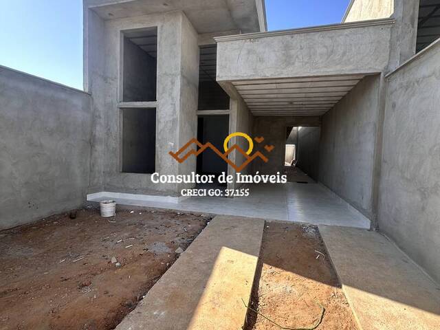 #1010 - Casa para Venda em Aparecida de Goiânia - GO - 1