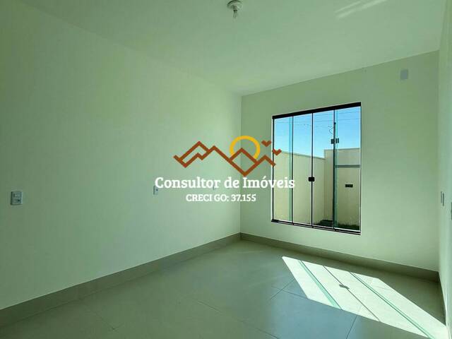 #1018 - Casa para Venda em Aparecida de Goiânia - GO - 3