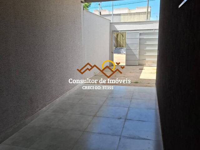 #737 - Casa para Venda em Aparecida de Goiânia - GO - 2