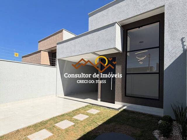 #1020 - Casa para Venda em Aparecida de Goiânia - GO - 1
