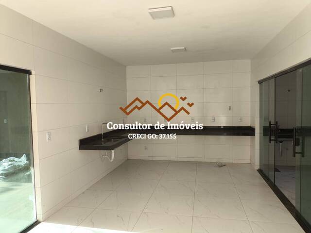#1024 - Casa para Venda em Aparecida de Goiânia - GO - 2