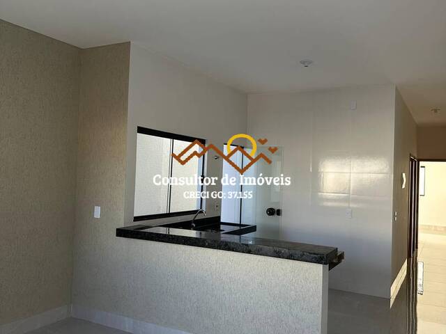 #1025 - Casa para Venda em Goiânia - GO