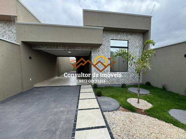 #1032 - Casa para Venda em Aparecida de Goiânia - GO - 1