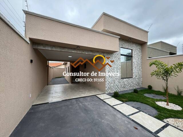 #1033 - Casa para Venda em Aparecida de Goiânia - GO - 1