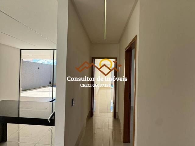#1034 - Casa para Venda em Goiânia - GO - 2