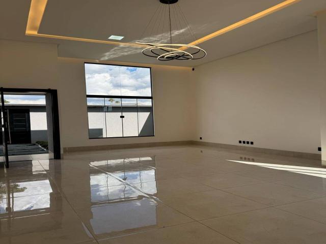 Casa para Venda em Goiânia - 5