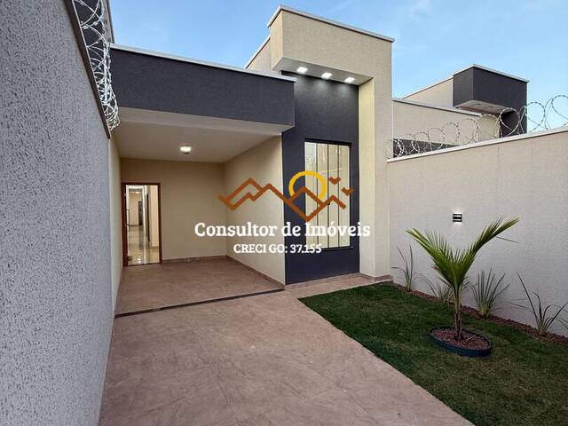 #1037 - Casa para Venda em Goiânia - GO - 1