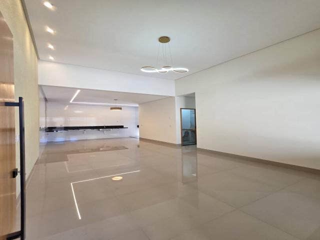 Casa para Venda em Goiânia - 5