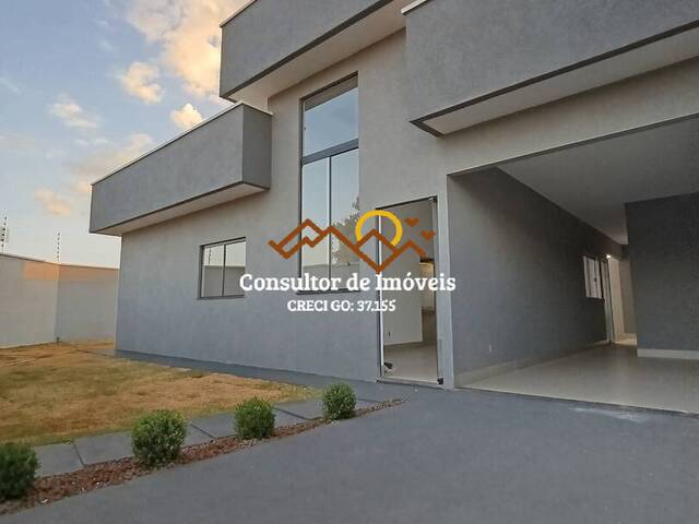 #1041 - Casa para Venda em Aparecida de Goiânia - GO - 1