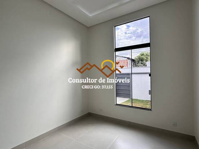 #1043 - Casa para Venda em Aparecida de Goiânia - GO - 3