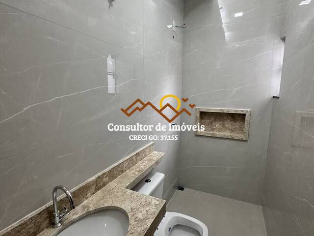 #1044 - Casa para Venda em Aparecida de Goiânia - GO - 2