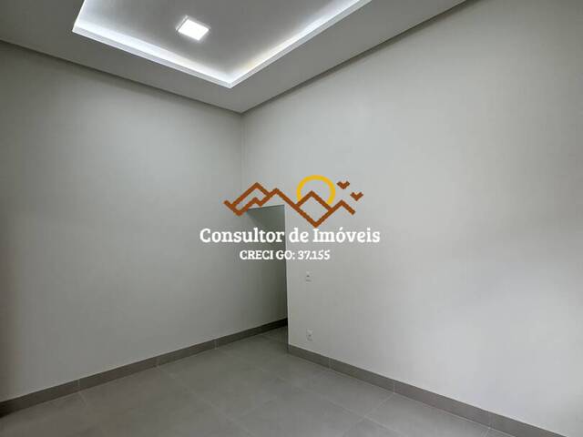 #1044 - Casa para Venda em Aparecida de Goiânia - GO - 3