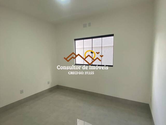 #1045 - Casa para Venda em Aparecida de Goiânia - GO - 3