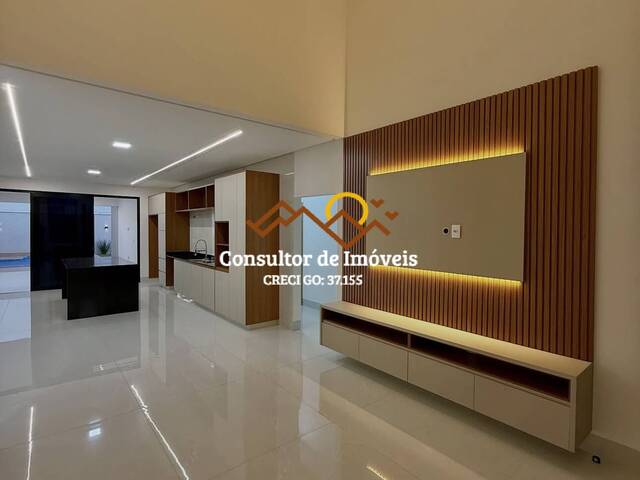 #1052 - Casa para Venda em Aparecida de Goiânia - GO - 2