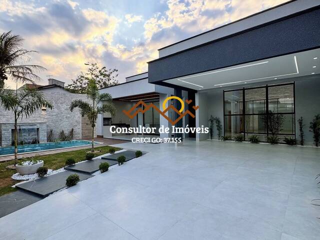 #1054 - Casa para Venda em Goiânia - GO - 1