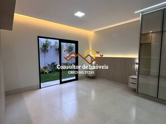 #1065 - Casa para Venda em Goiânia - GO - 2