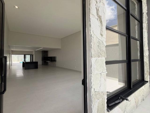 Casa para Venda em Goiânia - 4