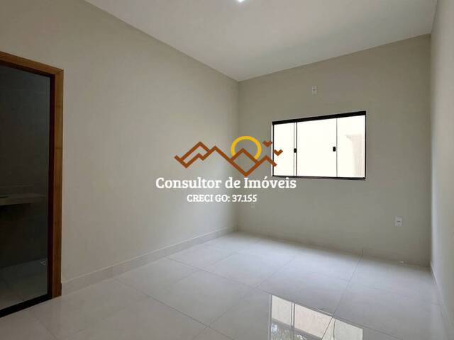 Casa para Venda em Aparecida de Goiânia - 2