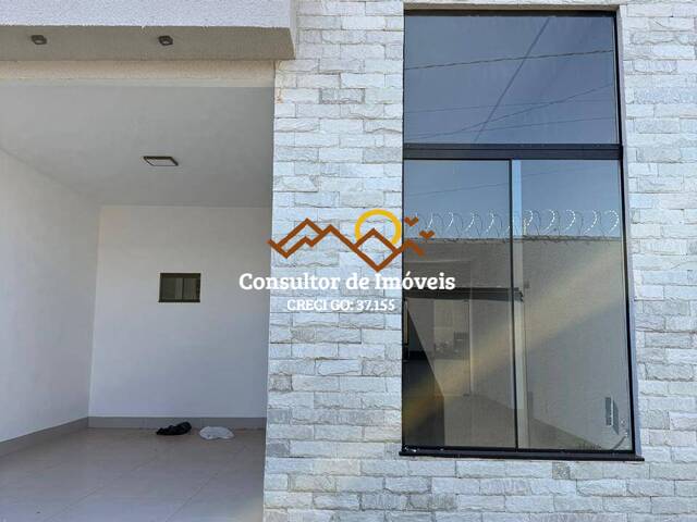 Casa para Venda em Aparecida de Goiânia - 2