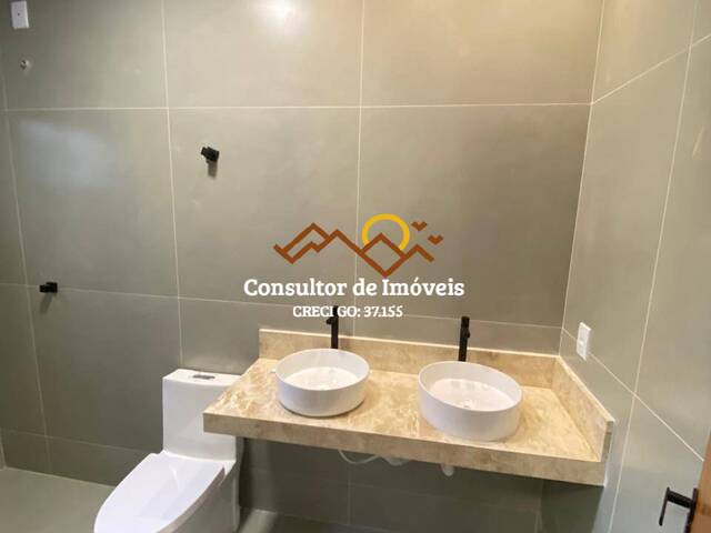 #1095 - Casa para Venda em Aparecida de Goiânia - GO - 2