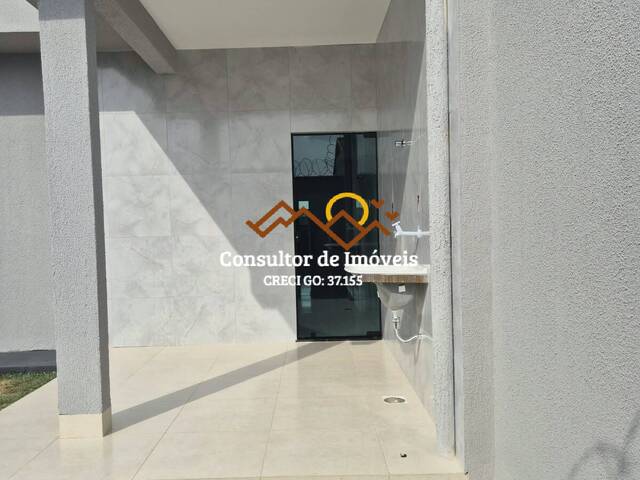 #1103 - Casa para Venda em Aparecida de Goiânia - GO - 3
