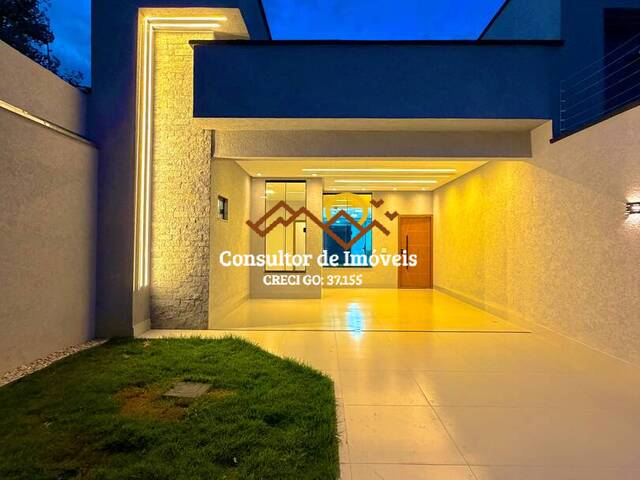 #1105 - Casa para Venda em Aparecida de Goiânia - GO - 1